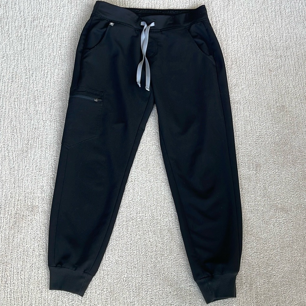 Figs: Zamora Jogger Scrub Pants